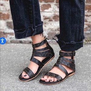 Bedstu Artemis sandals